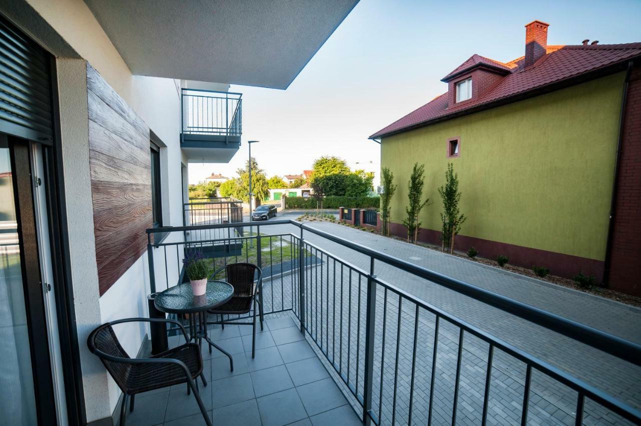 Ferienwohnung Urban Apart Uniejów Exterior foto